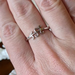 Sterling silver vines ring